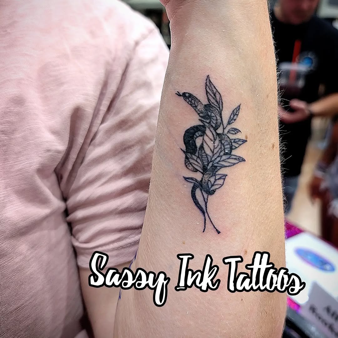 Tattoo by @sassyinktattoos — fine_line, illustrative