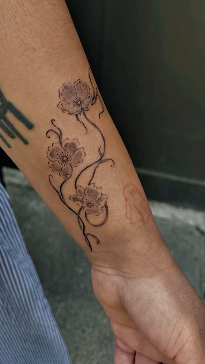 Tattoo by @liza.tattoos β fine_line