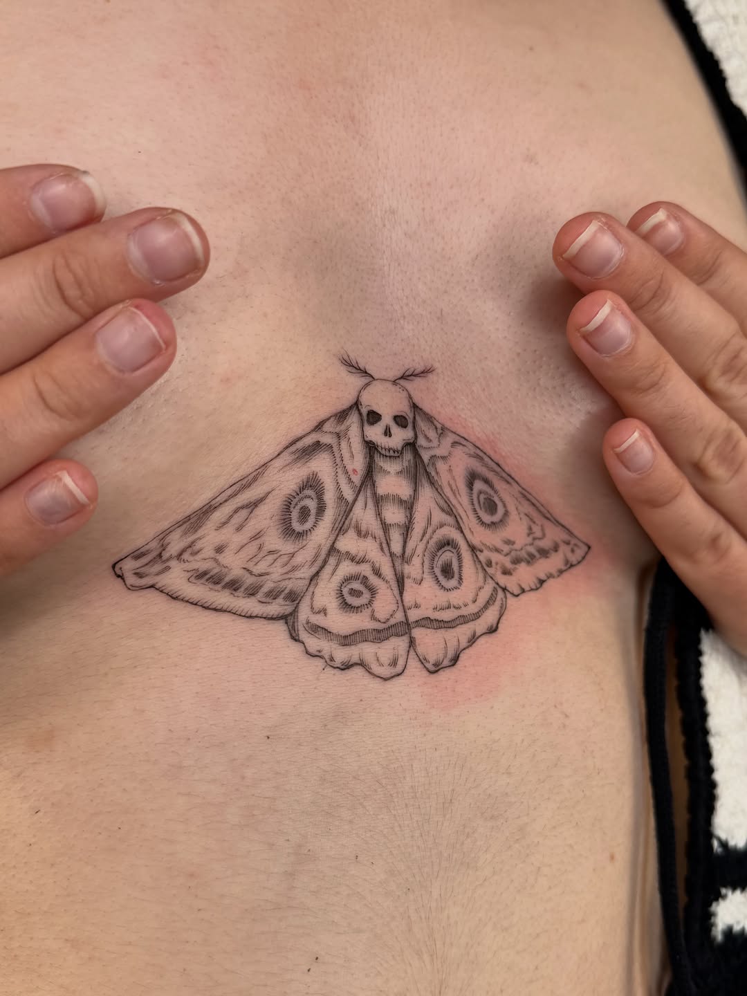 Tattoo by @druzyjewel — black_and_grey, illustrative