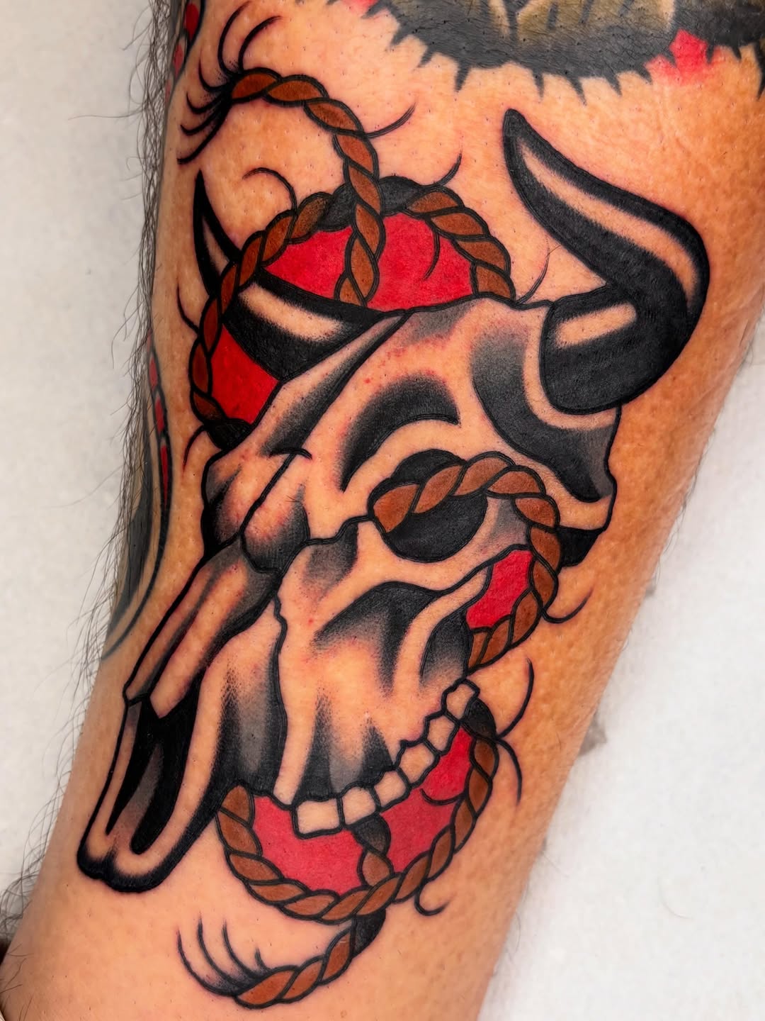 Tattoo by @tatturo_ โ american_traditional, black_and_grey
