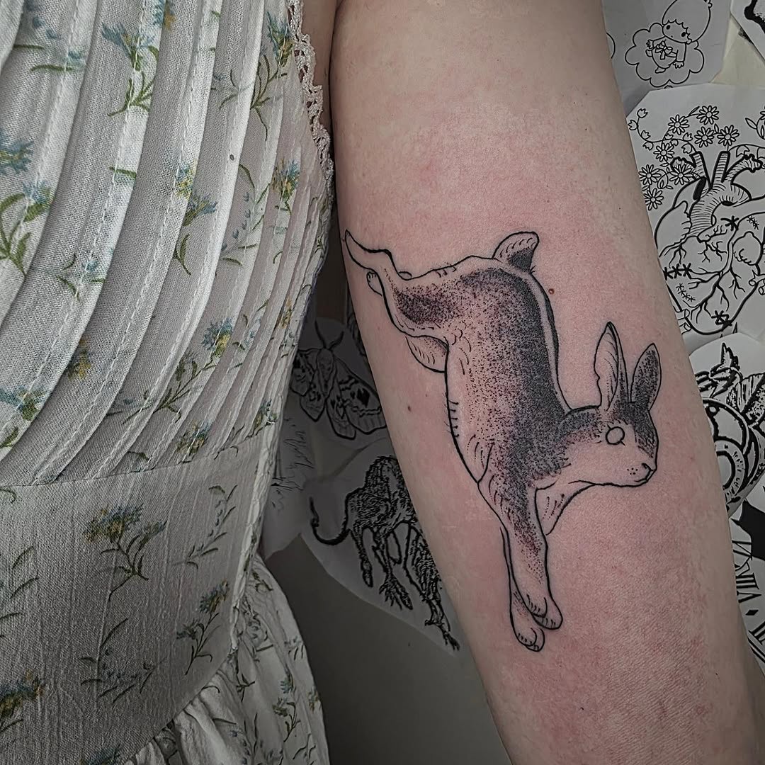 Tattoo by @bblackhoundd โ illustrative, dotwork