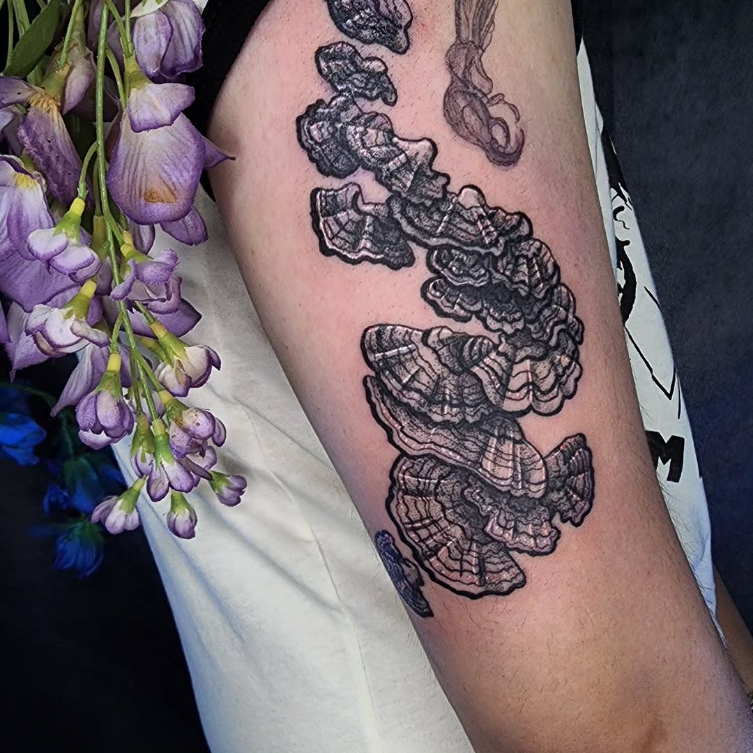 Tattoo by @bblackhoundd โ illustrative, black_and_grey