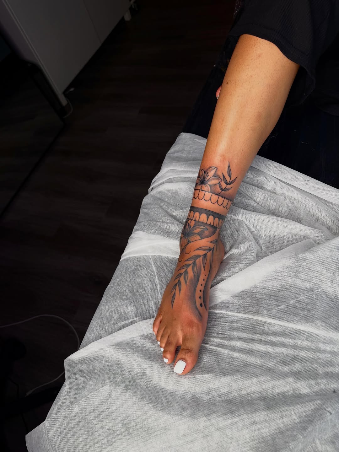 Tattoo by @sierrathetattooartist — black_and_grey