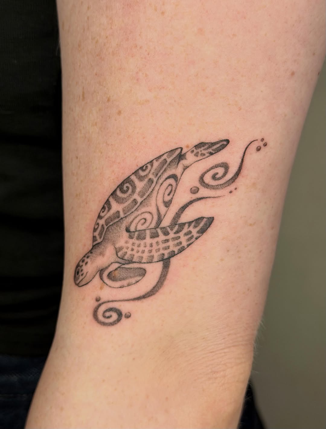 Tattoo by @artby_avarose — black_and_grey, ornamental