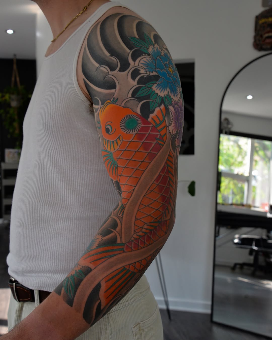 Tattoo by @zakbrochutattoo โ japanese_irezumi