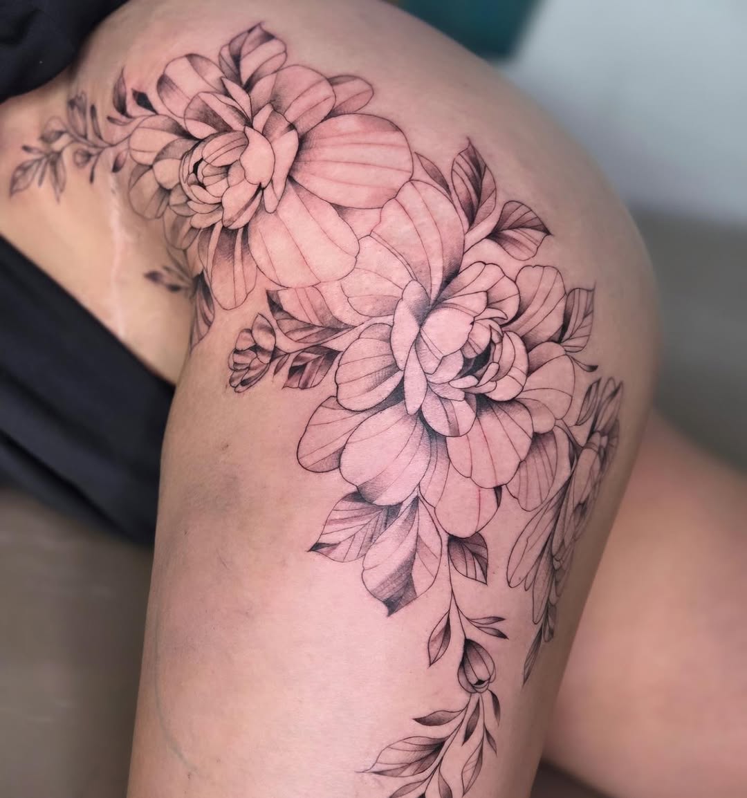 Tattoo by @yvetteartist33 — illustrative, black_and_grey