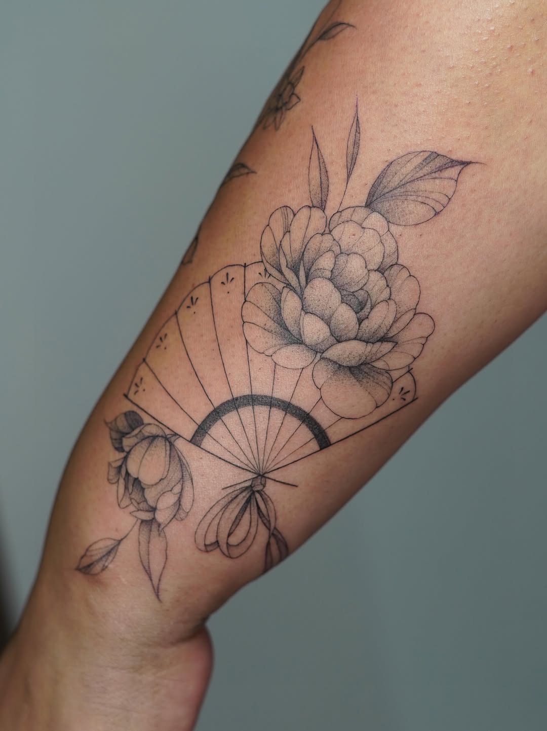 Tattoo by @danaeoxotattoos — fine_line