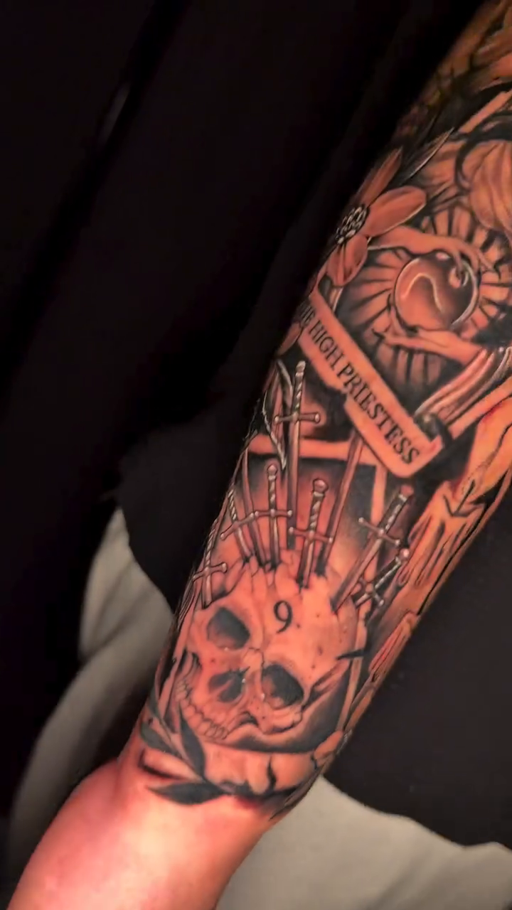 Tattoo by @sleeperzink — black_and_grey