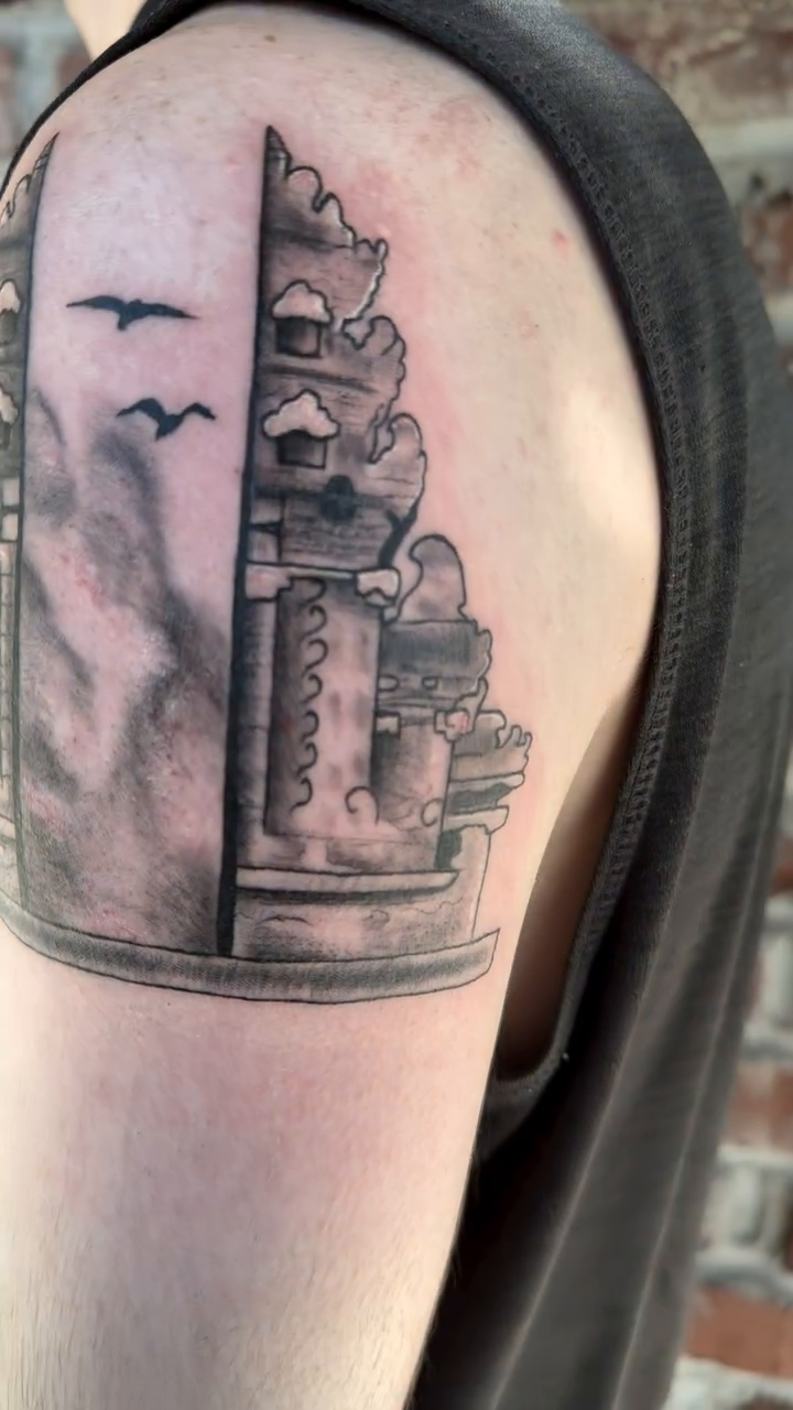 Tattoo by @lunatattooss — black_and_grey, realism