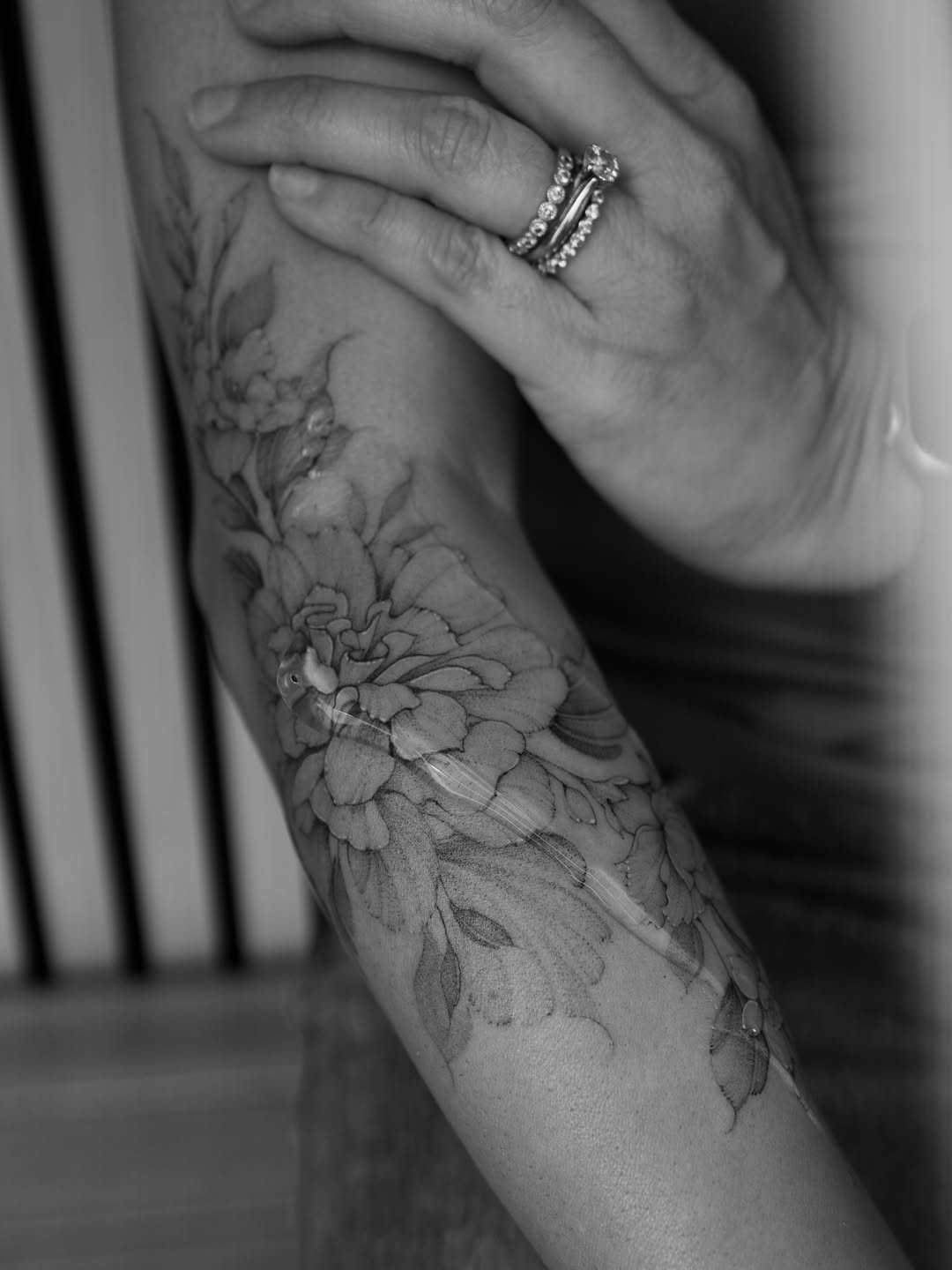 Tattoo by @vxn.ink — black_and_grey, illustrative