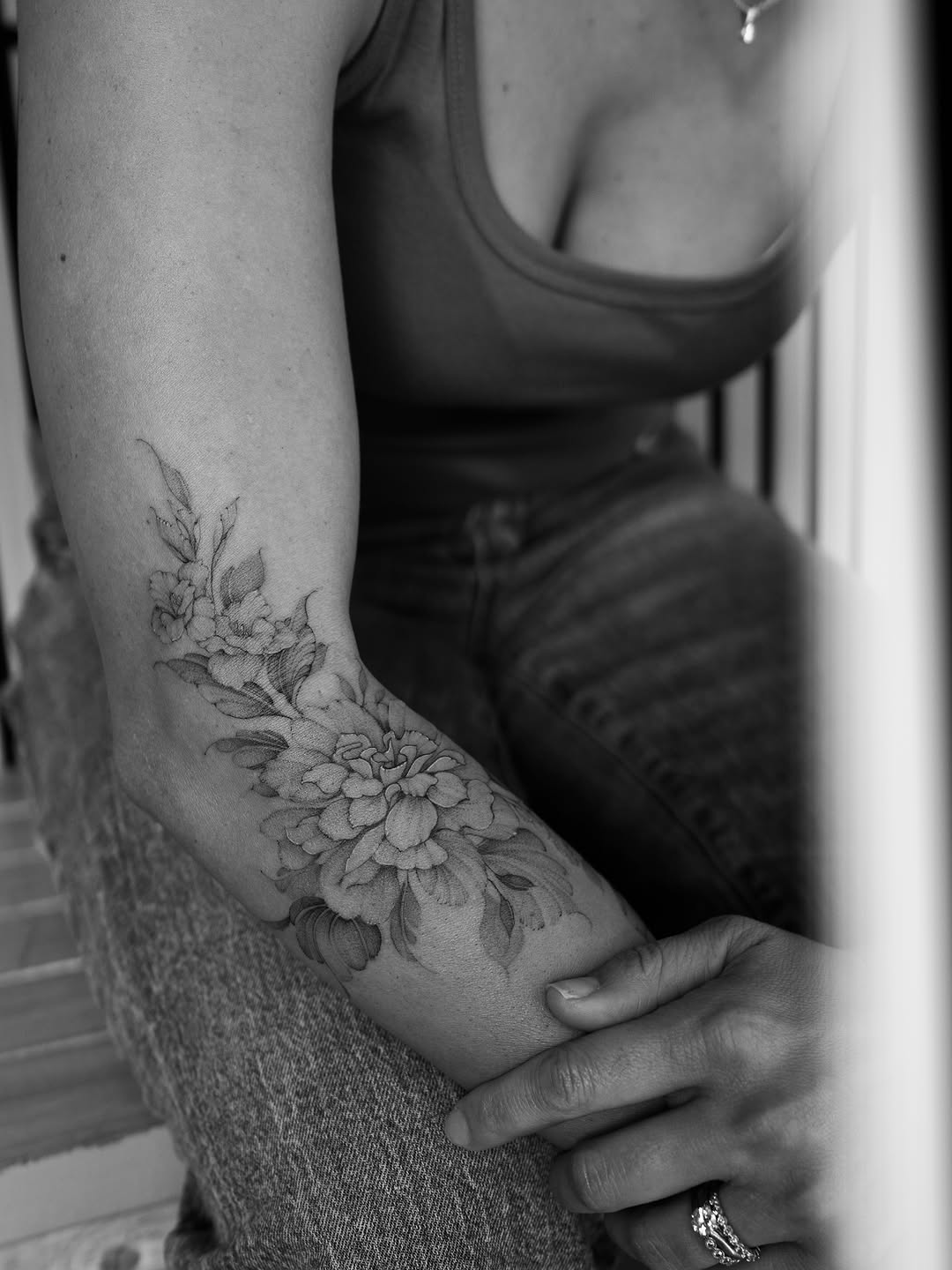 Tattoo by @vxn.ink — fine_line, black_and_grey