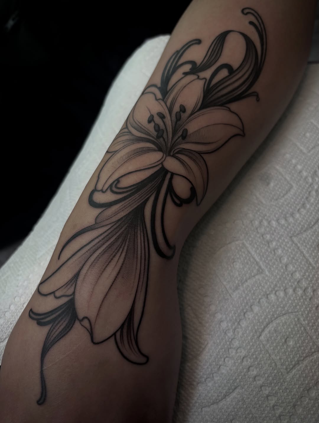 Tattoo by @tattoosbymeach — fine_line, black_and_grey