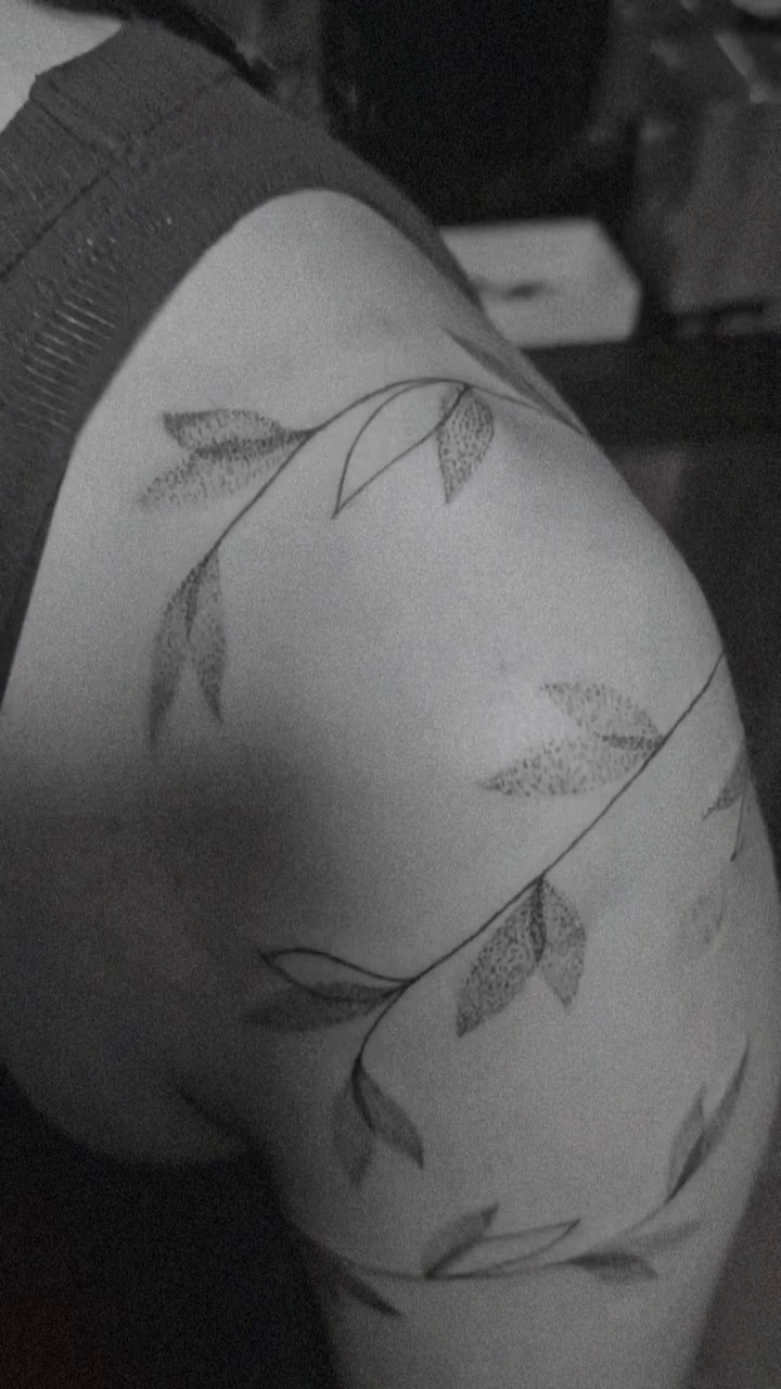 Tattoo by @hinstzart — fine_line