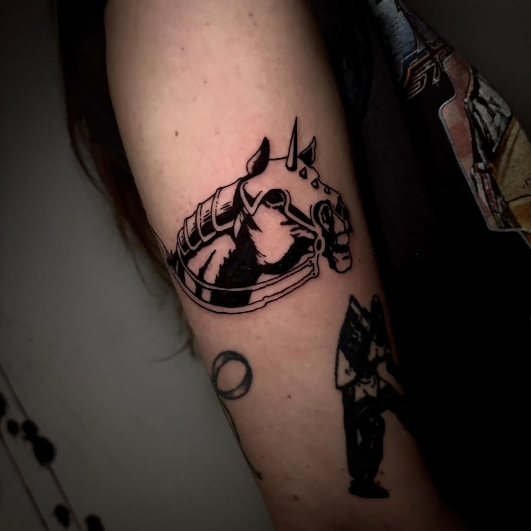 Tattoo by @unknownliquids — blackwork, illustrative
