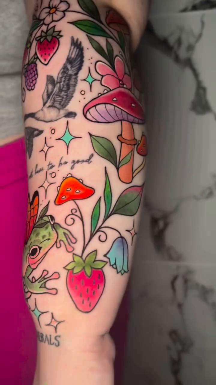 Tattoo by @xxhoneyxdripxx — new_school