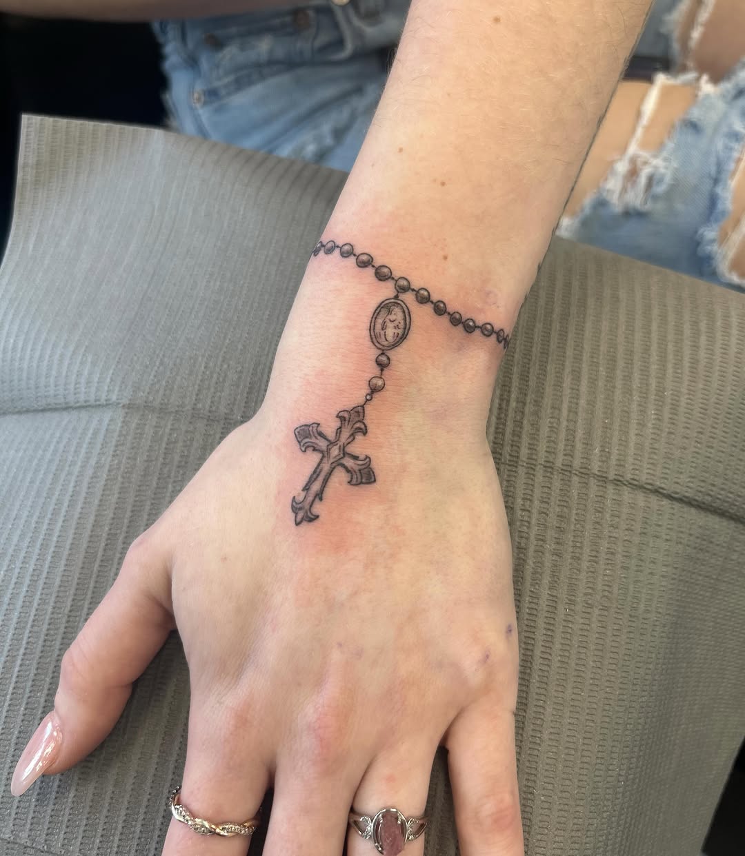 Tattoo by @samibattle — fine_line, black_and_grey