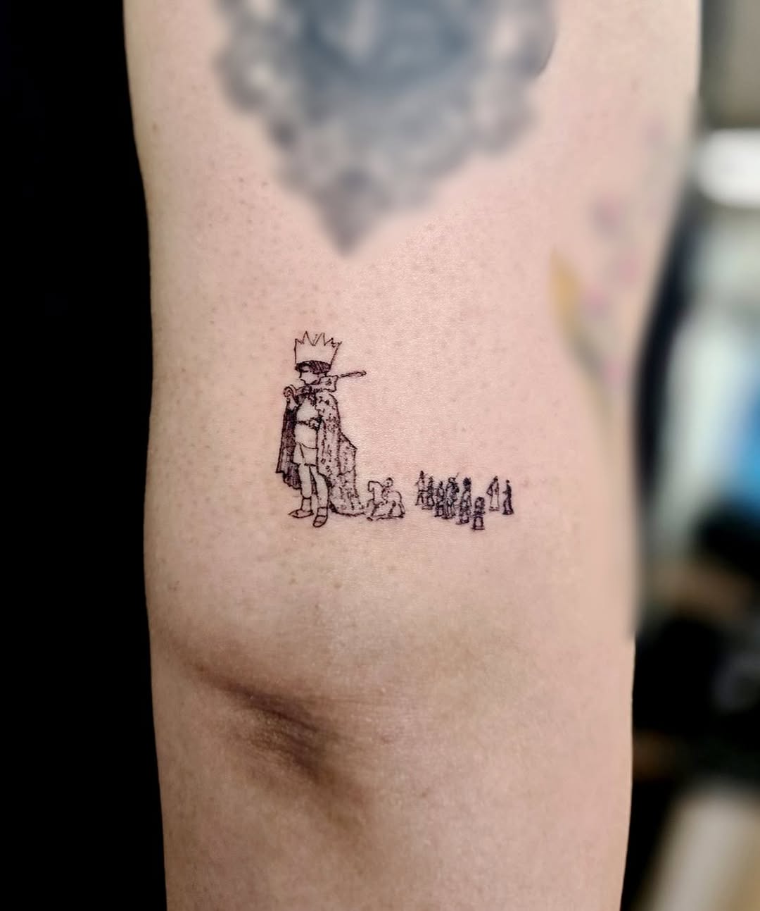 Tattoo by @tattooo_moisu — fine_line