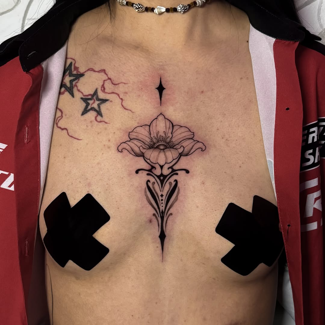 Tattoo by @brisiainks โ black_and_grey