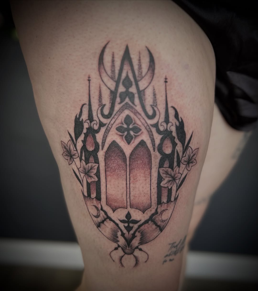 Tattoo by @browtiqueandink — blackwork