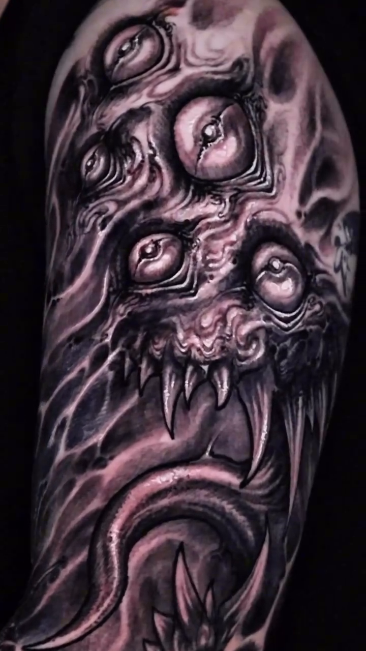 Tattoo by @kwannew_ โ dark_realism
