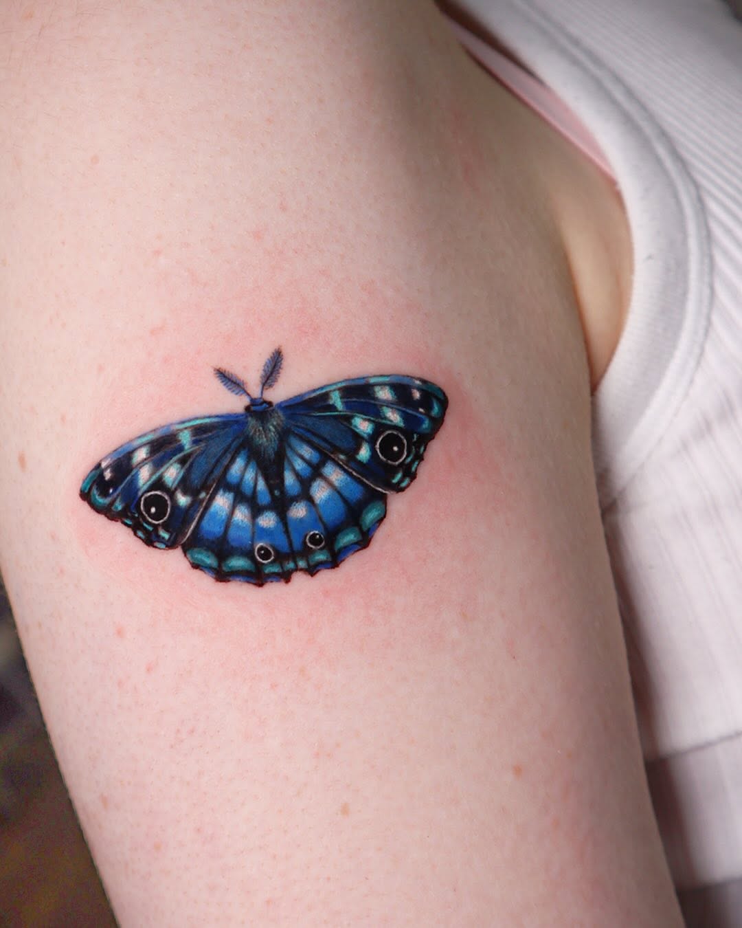 Tattoo by @mei_tatt — realism, fine_line