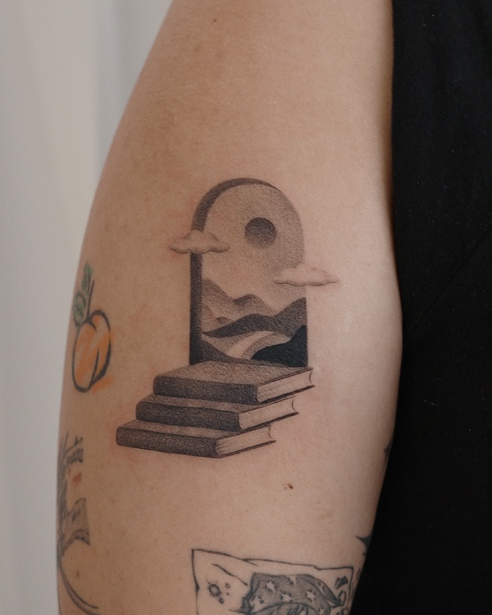 Tattoo by @ginseng.ink — illustrative, dotwork