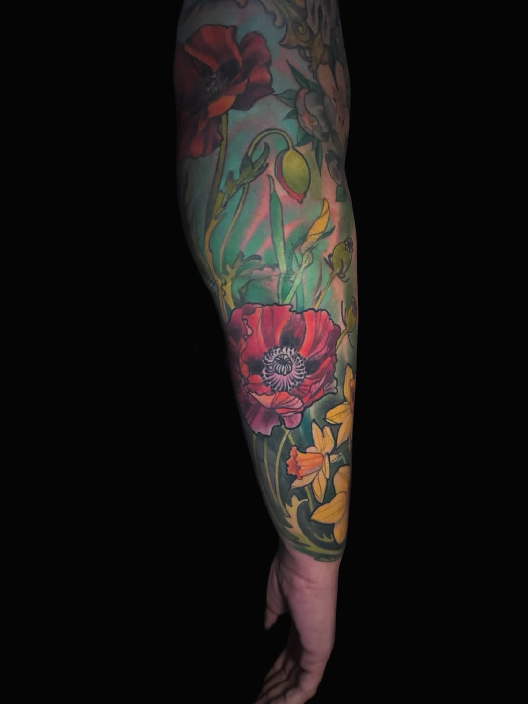 Tattoo by @tattoosbymissamanda — realism, neo_traditional