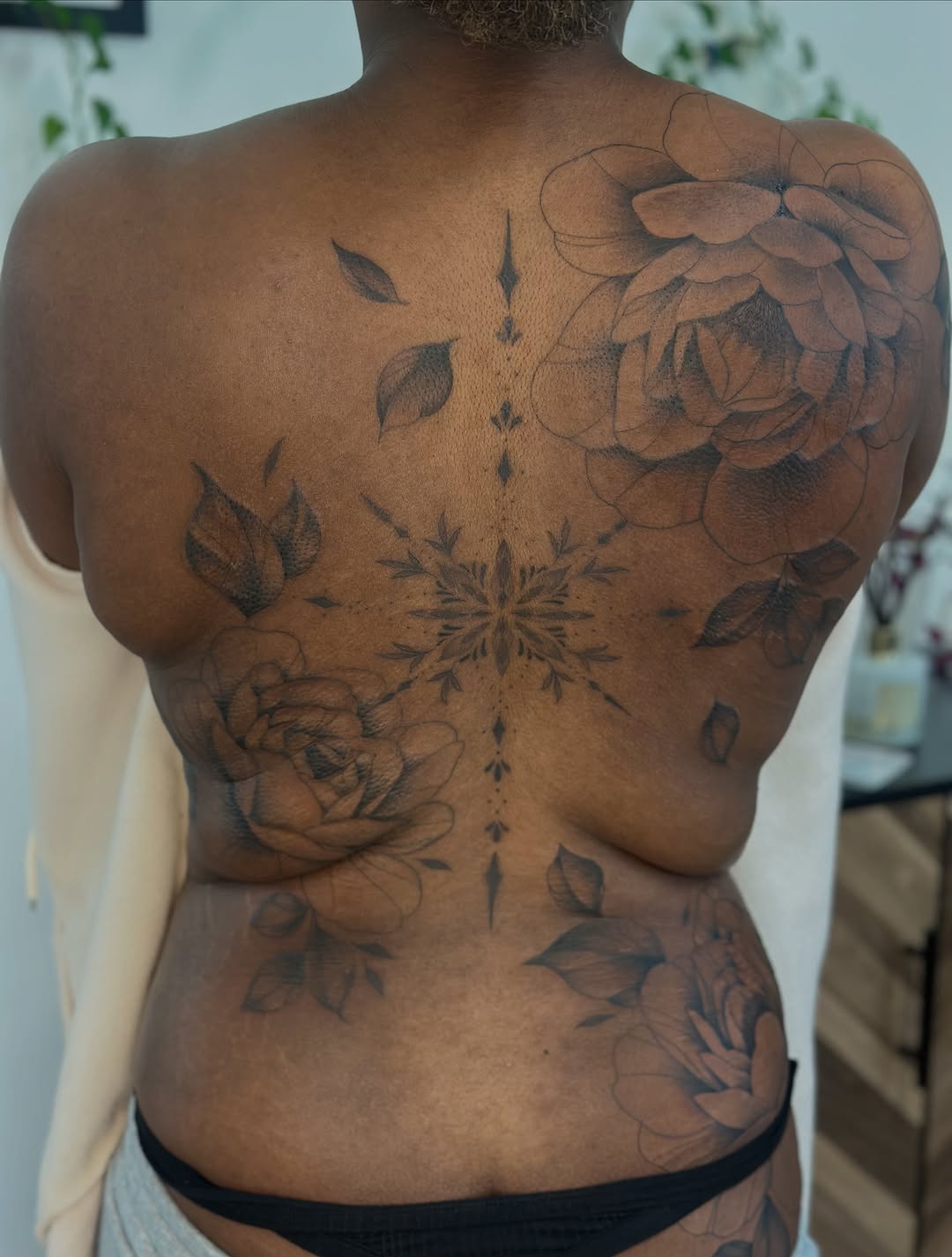 Tattoo by @vreevestattoo — black_and_grey, realism
