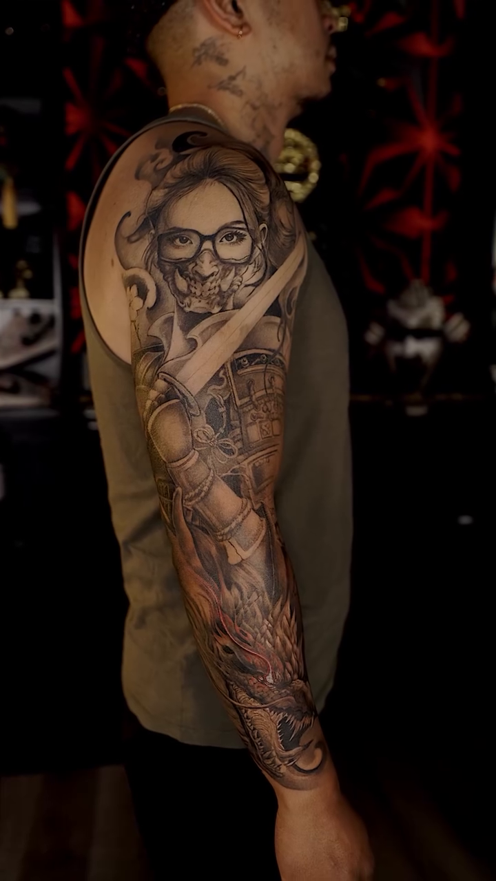 Tattoo by @1kc_laurenbeee β realism, black_and_grey