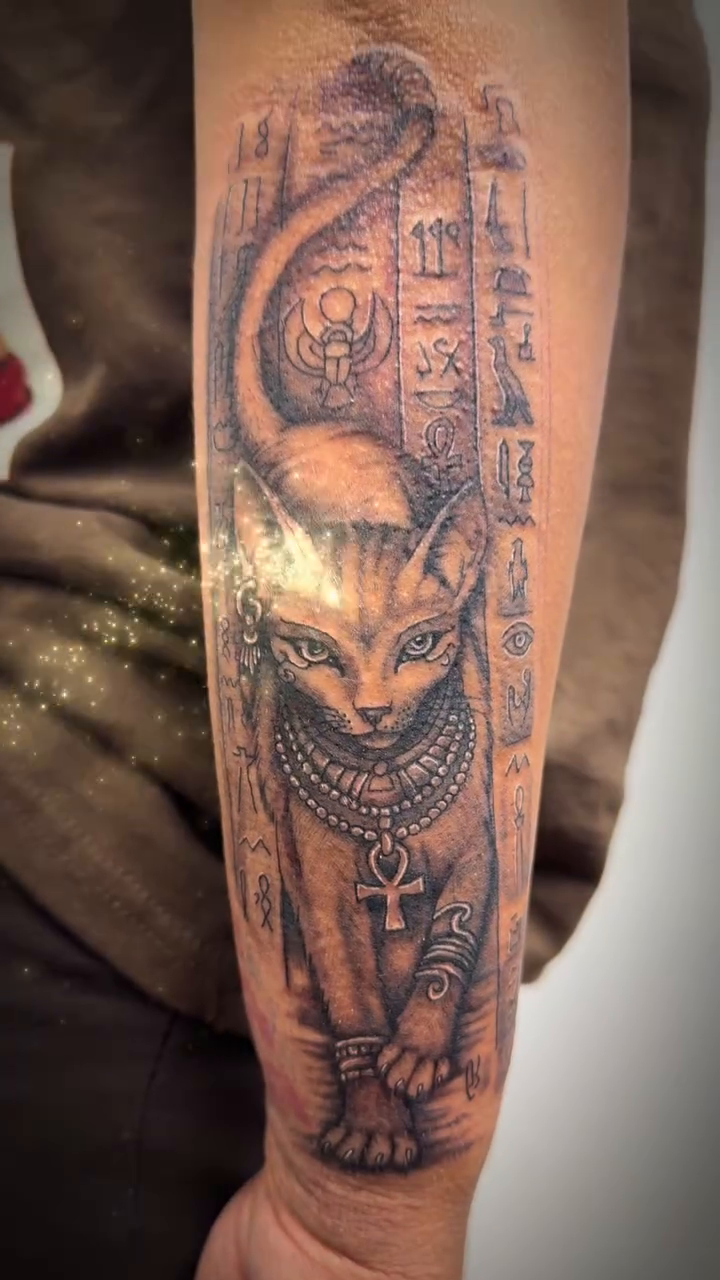 Tattoo by @tattoosbydanhatchercarr — black_and_grey, realism