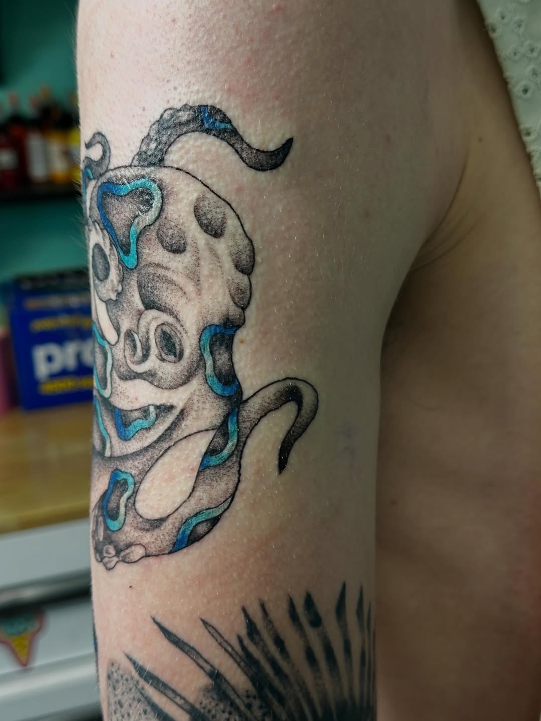 Tattoo by @elishabtatz — dotwork