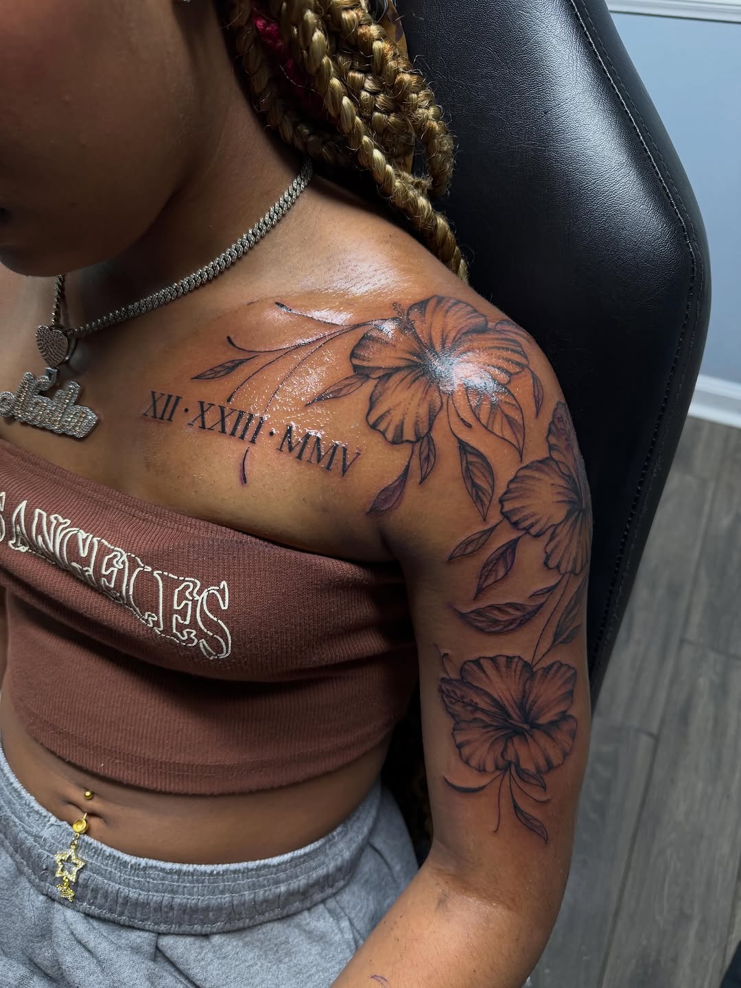 Tattoo by @stephsworldofink — fine_line, black_and_grey