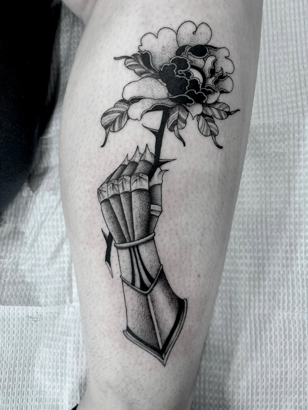Tattoo by @zoedtattoos โ black_and_grey, dotwork