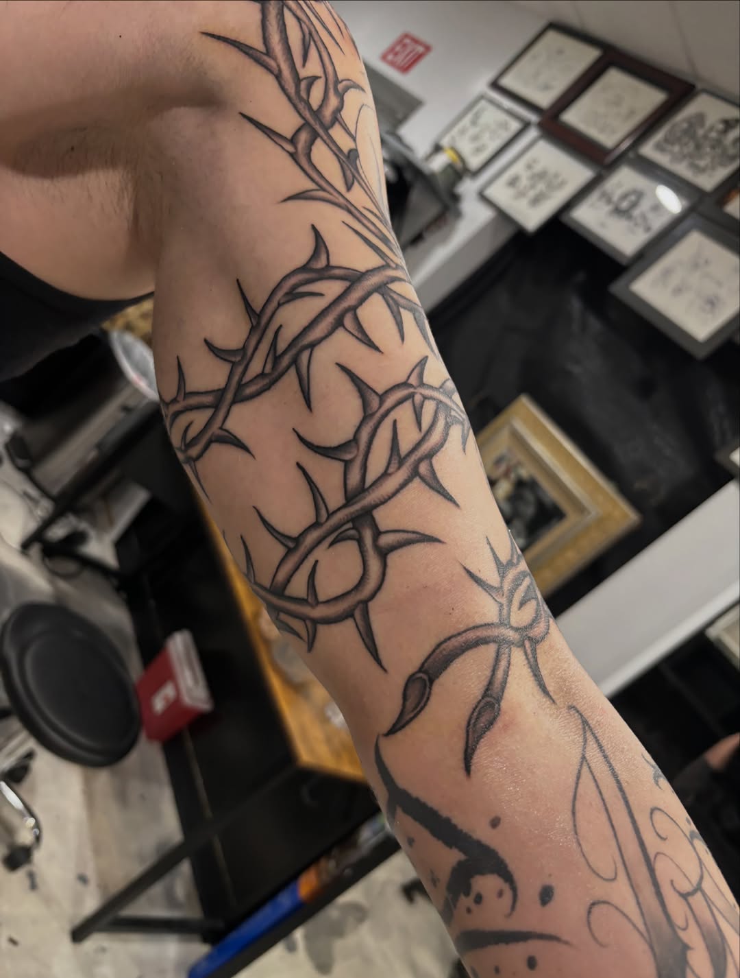 Tattoo by @miklo_tatuajes โ blackwork, illustrative
