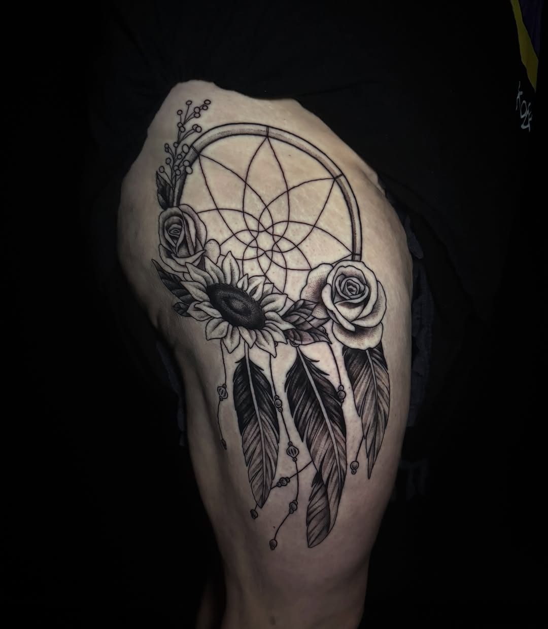 Tattoo by @goldenmagtattoo — black_and_grey