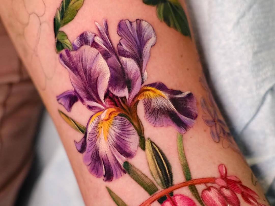 Tattoo by @andres.atattoos โ realism