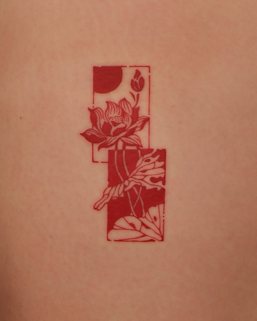 Tattoo by @wabisabi_ttt — illustrative, minimalist