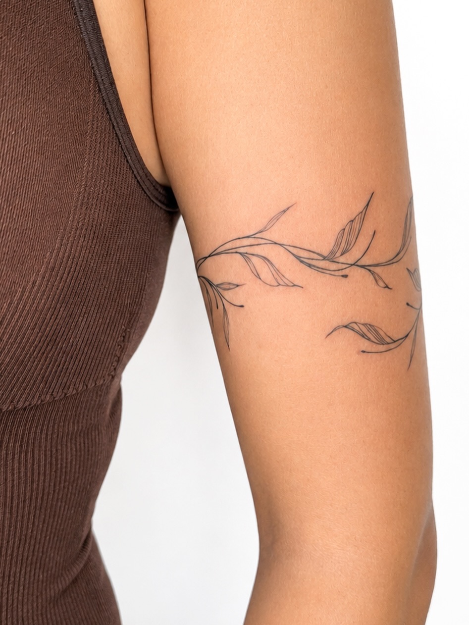 Tattoo by @alona_zamsh_tattoo — fine_line, minimalist