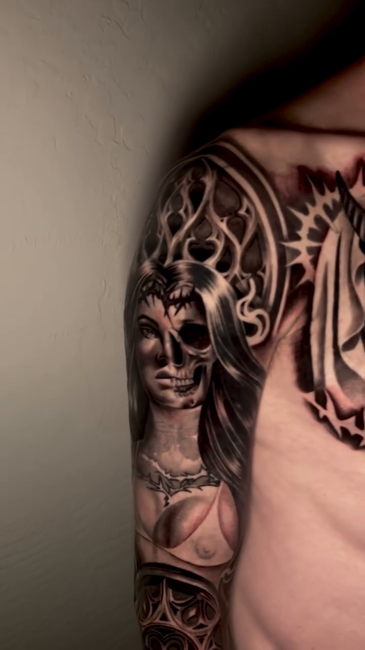 Tattoo by @dhtattoo — black_and_grey, realism