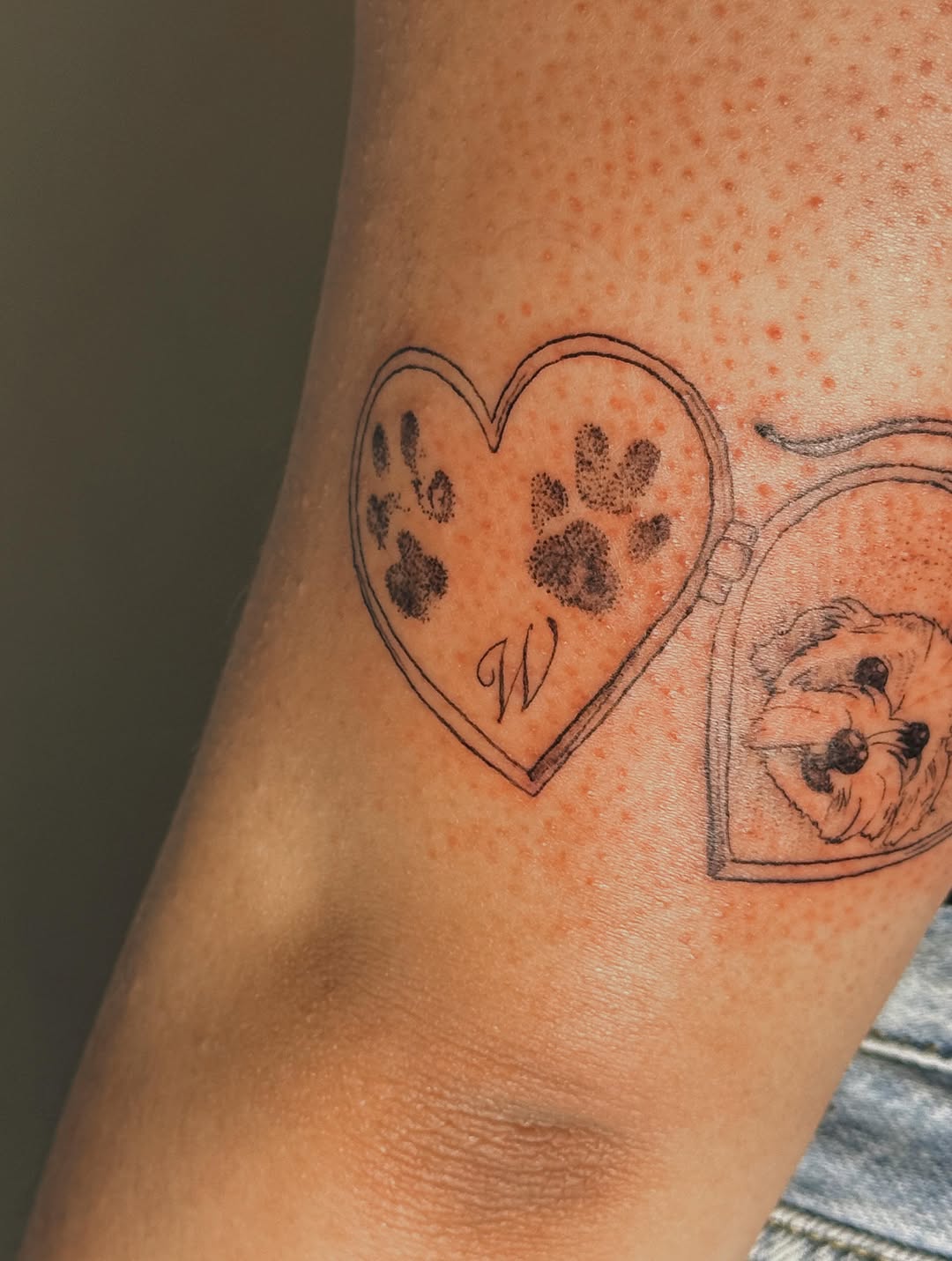 Tattoo by @artpavt — fine_line, illustrative