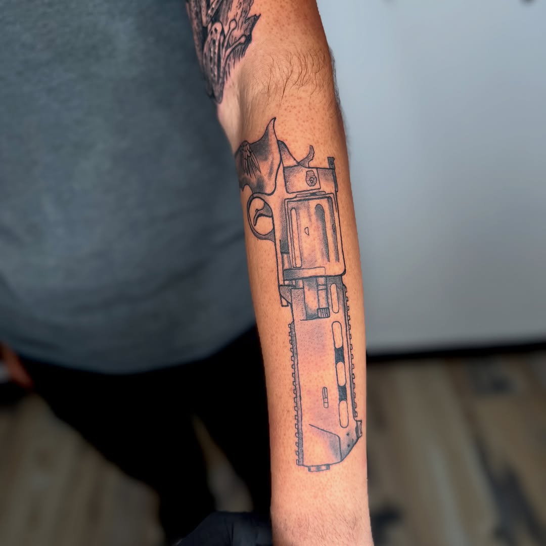 Tattoo by @konorvalentine — black_and_grey