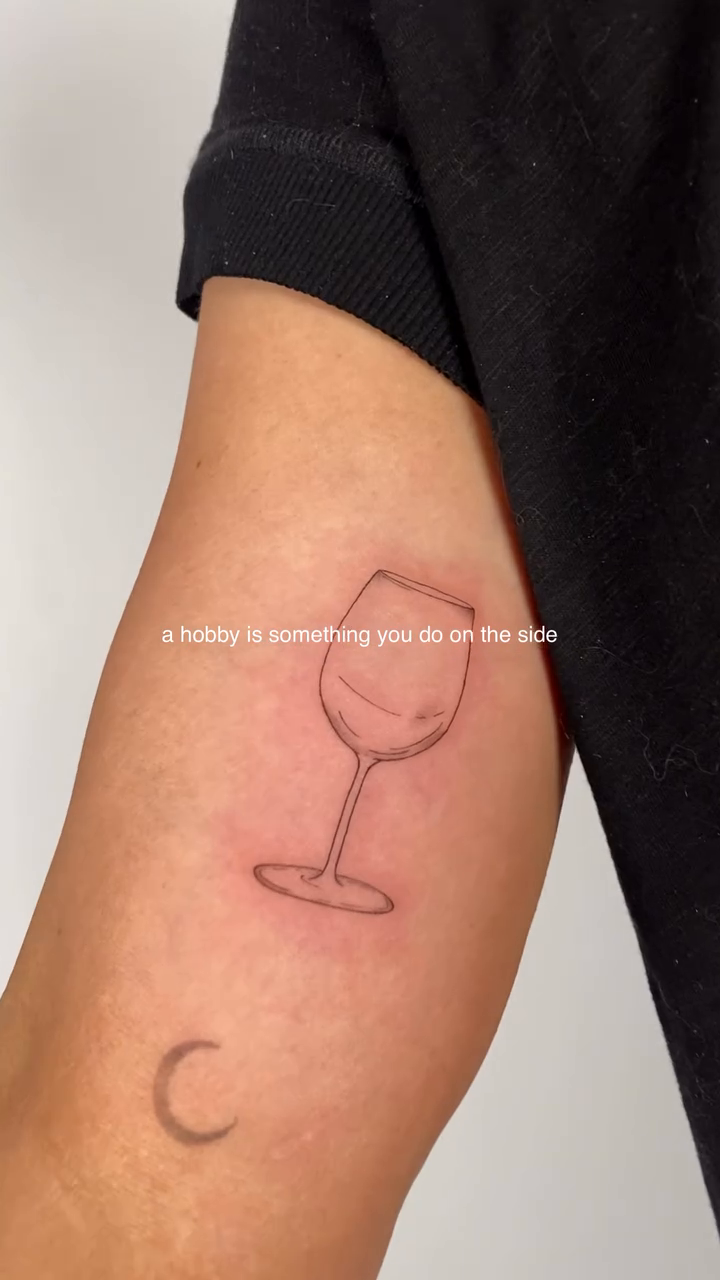 Tattoo by @ashk.tattoos โ fine_line, minimalist