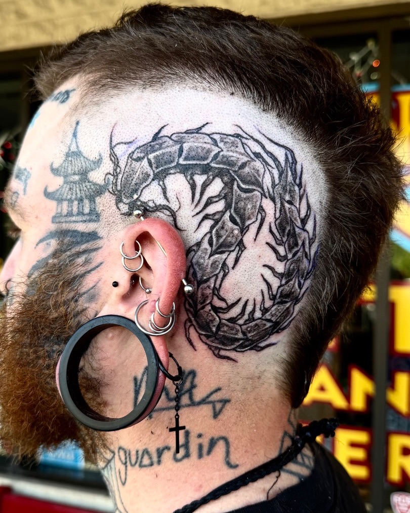 Tattoo by @jjkronauer โ blackwork