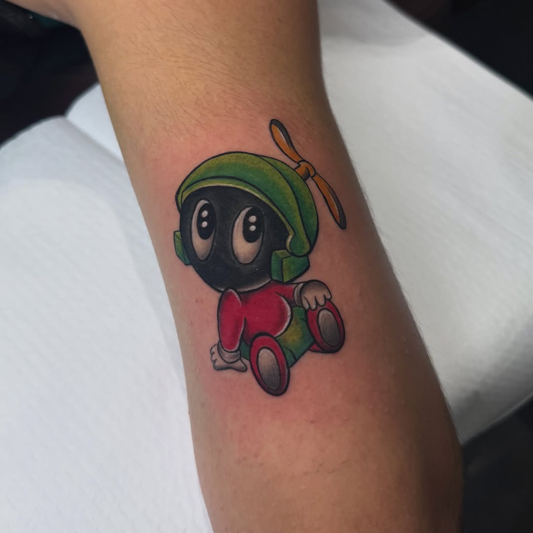 Tattoo by @tattoosbyakuma — new_school