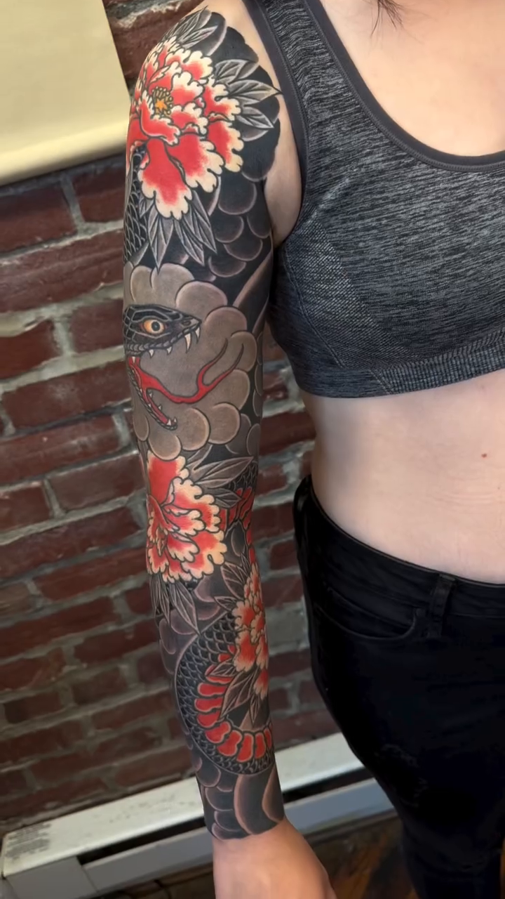 Tattoo by @keep.well โ japanese_irezumi