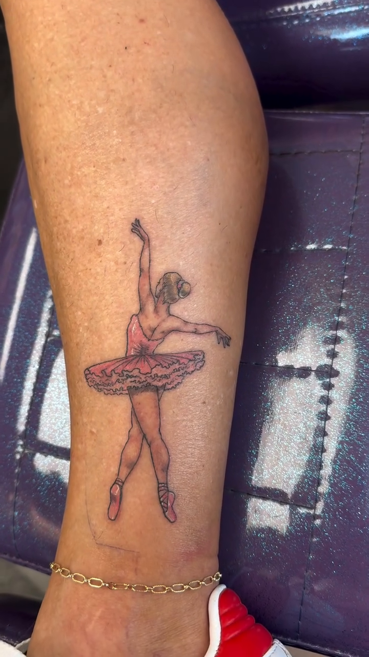 Tattoo by @maxxkellytattoos — fine_line