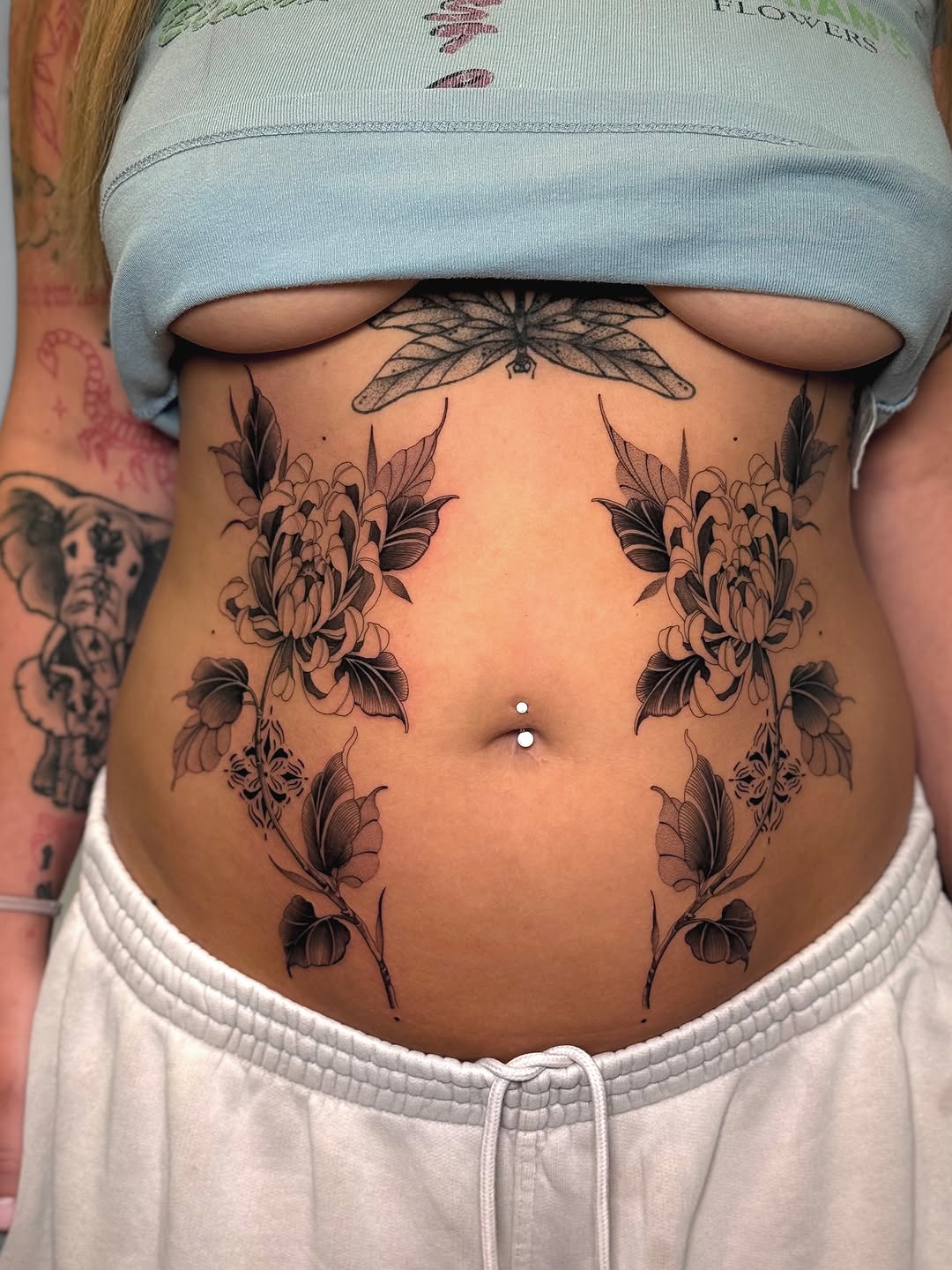 Tattoo by @victoria.tattoos โ black_and_grey
