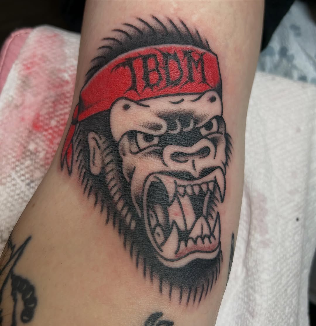 Tattoo by @missfinetattoo — american_traditional