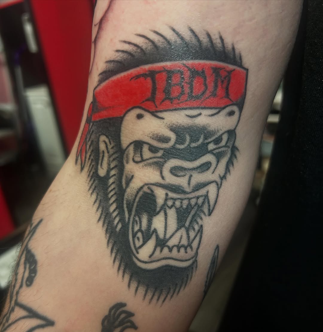 Tattoo by @missfinetattoo — american_traditional