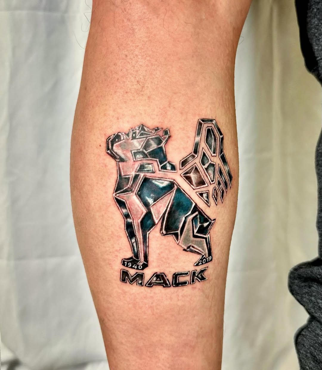 Tattoo by @varonyart — geometric, black_and_grey